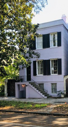 Savannah Sojourn - Time Travelers Retreat 1853